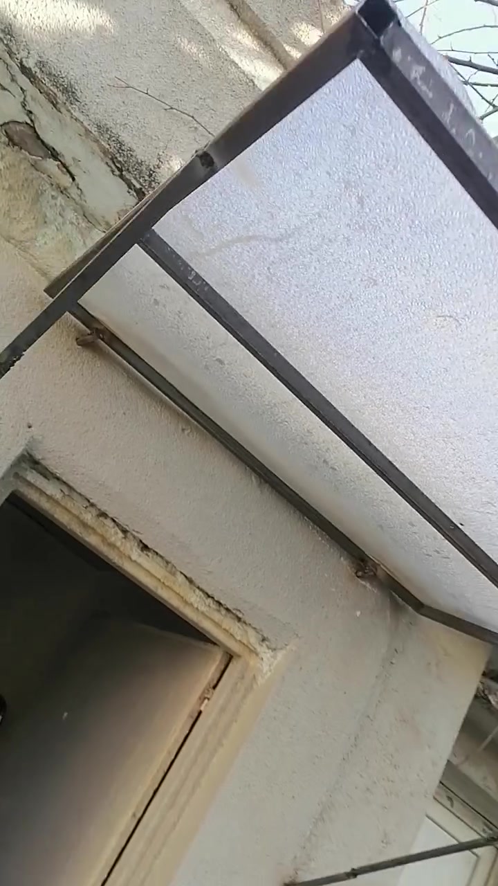 اسطه لحيم تانكي ماي ولحيم أبواب وكاف اعمل بواري وكاف صحيات داخل سليمانيه ***********
