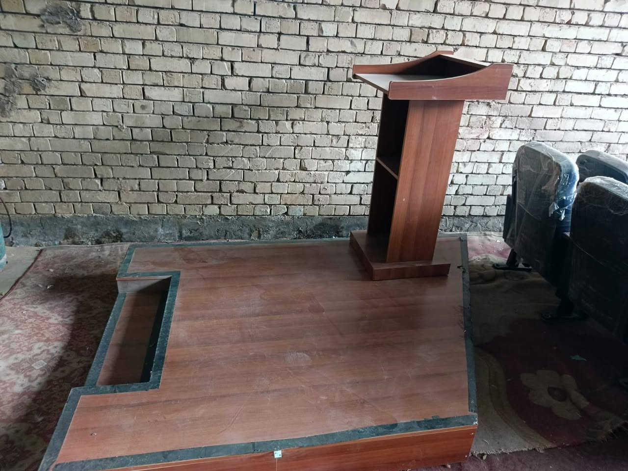 غراض لبيع المكان بغداد نهايه حي أور سبع قصور شارع ابو علي واتساب *********** اتصل وأني بخدمتكم تره ماارد ع التعليقات الشراي يتصل تحياتي للجميع
