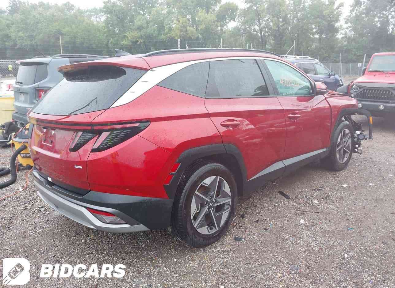 السلام عليكم 
توكسان موديل 25
واصل عمان حره التفاصيل كلها موجوده داخل الفديو صور امريكا موجوده فول مواصفات 
السعر 155
التواصل 
***********
