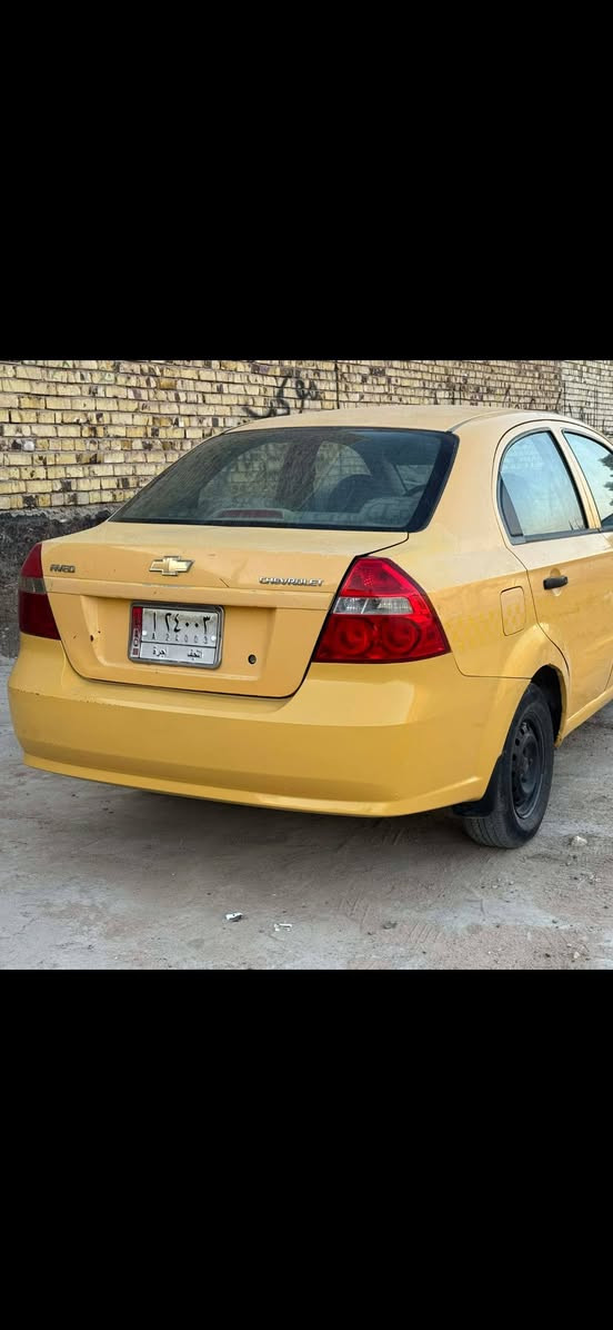 السلام عليكم
افيو مديل ٢٠٠٩ شركه عامه محرك مفتوح مكفوله كفاله عامه بس دور
الجاملغ بي صبغ رقم نجف كير وحداديه ومحرك وتبريد مكفول 
كهربائيات كله شعاله السعر ٤٨ وبيه مجال قليل مطلوبه للهيئه ٨٦٤الف 
تريد ادفعهن تكصهن من السعر 
للاستفسار ***********مكاني النجف
