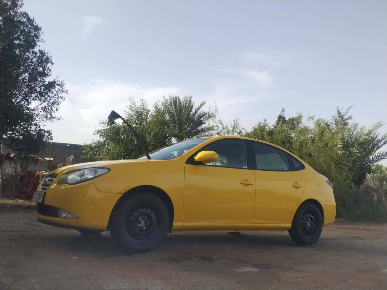 النترا ٢٠٠٧ أمريكي 
محرك ٢٠٠٠ بحاله جيده كير جديد
 طخم تاير جديد مسويلها ادامه كامله لمنظومة البنزين
 تبريد شغال كهربائيات كلها شغاله حساسات خلفيه شاشه تاب جاهزه مكفولة من العيب الشرعي السعر ٨٥ وبيها مجال
 مكاني ناصريه للاستفسار اتصل ***********
