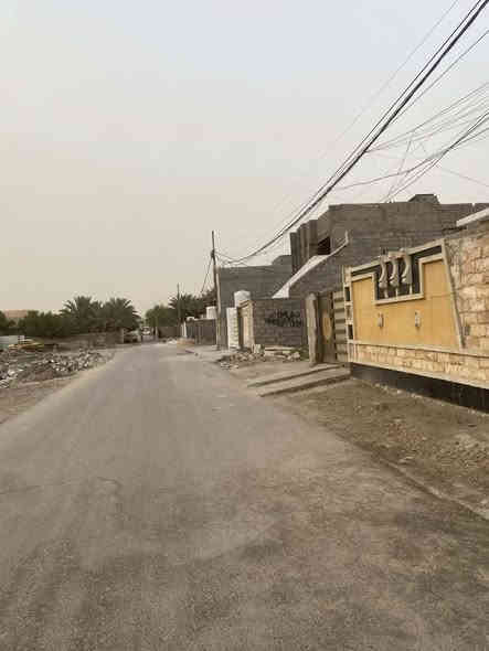 سلام عليكم يوجد قطعه ارض طابو زراعي سند25.        بغداد الشرطه الخامسة الدونم شارع الرباط  المساحة  ٢٥٠  الوجه 8 ونص ونزال ٣٢ طبعا منطقه  كلشي متوفر  بيه خدمات  وكلشي تجي  بعينك وتشوف  وشارع مبلط  وشارع. مالته. كلش. حلو.        سعر  مناسب  جدا رقم***********
