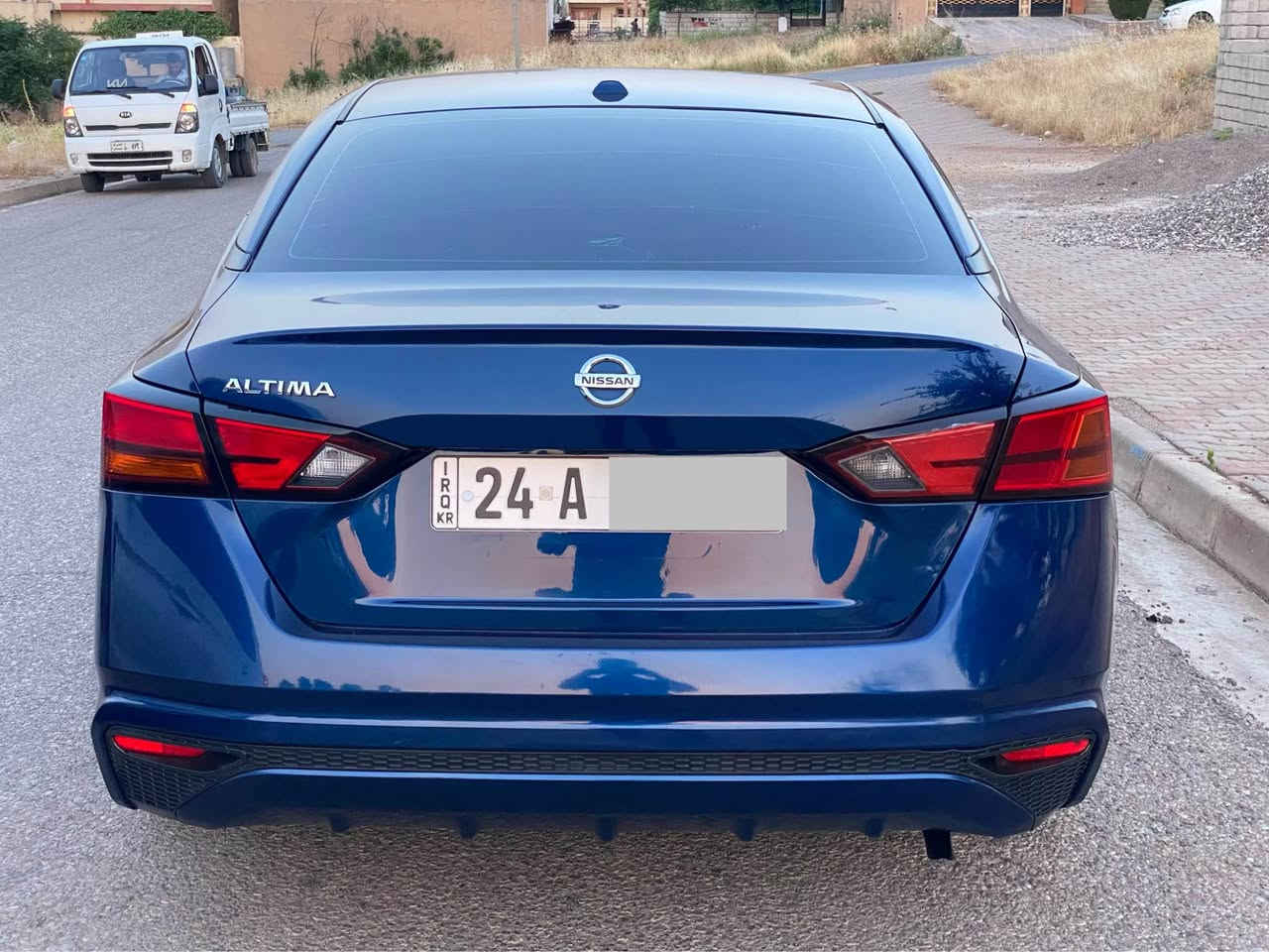 السلام عليكم 
للبيع نيسان التيما موديل 2019
رقم دهوك بسمي 
تريد تحويل وكاله حاضرين
سعر  125 ورقه 
رقم سنويه فحص وهزه كله جديد
محرك وكير وتبريد كله بشرط 
وين ماتريد افحص
محرك اربعه سلندر تنفس طبيعي المرغوب 
مواصفات S معروفه
بصمه 
ابواب بصمه 
صندوق بصمه
تحديد سرعه
تشغيل عن بعد 
شاشه وكاميرا
وبعد بيها مواصفات 
سيارا بيها فقط باب نفر كلير امريكي بجم خلف كبس رقم شاصي موجود مع صور الاستفسار اكثر على خاص او واتساب عندي فيديو مصور سيارا كامله كلشي واضح بيها شراي يجي خاص ادزله سيارا احلى من صور 
سيارا نظيفه مابيها مصرف 
ارباكات كله سليمه على وضع شركة
الاستفسار اكثر اتصل على ارقام كورك بيهن واتساب 
هاتف كورك *********** واتساب
هاتف كورك *********** واتساب
عنوان سياره قضاء عقرة بعيده عن اربيل وموصل ساعه سميل, دهوك
