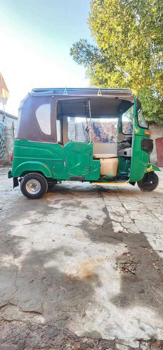 السلام عليكم
تكتك 22 رقم وسنويه كربلاء
كفاله 
مكاني بغداد البياع تقاطع درويش 
***********
