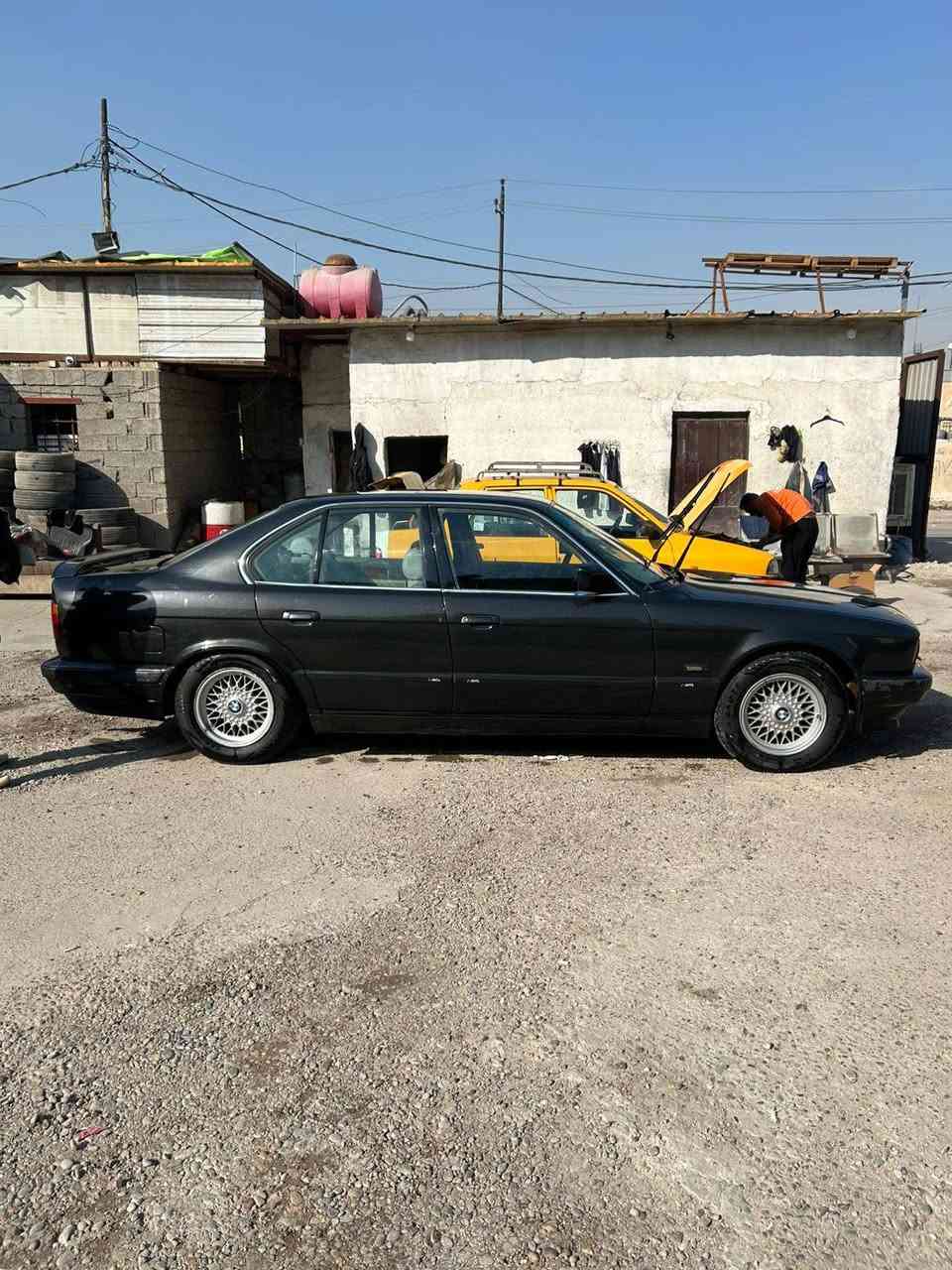 السلام عليكم اخوان بيئم للبيع 
525 مفتوح 🤩
محرك جديد 😘
كير جديد 🥰
موديل 92✍️
رقم بغداد رقم دولي بسم صاحبه 🙋
السياره حلوه 💐
صاحبه يبيعه على حادثه حادثه امبين بالمقطع 🫄
تبريد شغال ❄️
السعر 36 وبيه مجال للشراي ♥️
اخوان رجاءا الموشراي 
ليعلق بكيفه لو يكتب تعليق يرضي الله لو ليعلق 
وهذا رقم صاحب السيارة +964 771 069 6868
الشراي خلي ايخابر صاحبه وهاي صفحته Mosher Mazed @الجميع @إشارة
