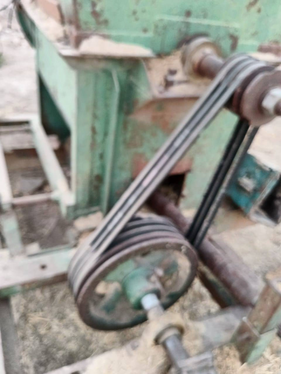 كاروضه عمل كركوك للبيع جاهزه للعمل شفت وسجا جين وسرد كله جديد بيع مستعجل بحق الله
مكان الصويره ***********
***********
