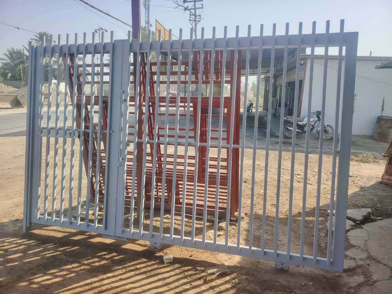 بيبان شبابيك محجرات قمريات كيسبان تصليح الحديد التالف والنرمايد 
حداد متنقل كربلاء الشبانات
***********
