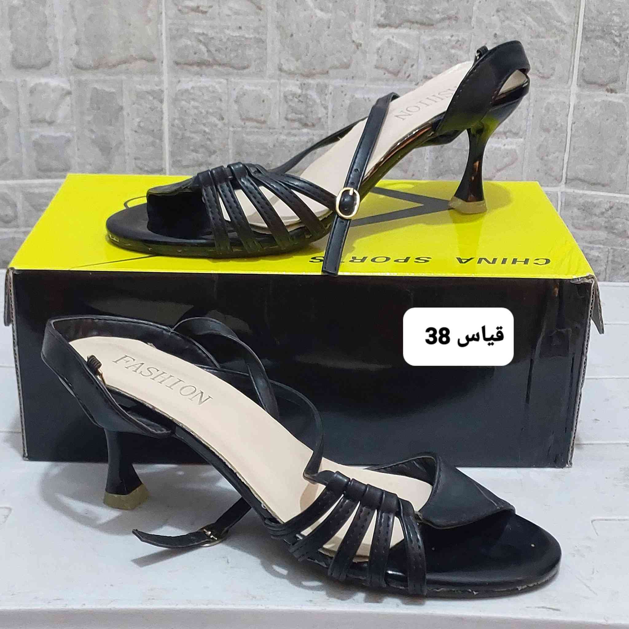 للبيع أحذية مستخدم قليل عل خمسة الشراي يدخل خاص رجاء


**إذا كنت صاحب هذا الإعلان وتريد حذفه لأي سبب، رجاءا أرسل رسالة إلى الدعم الفني**