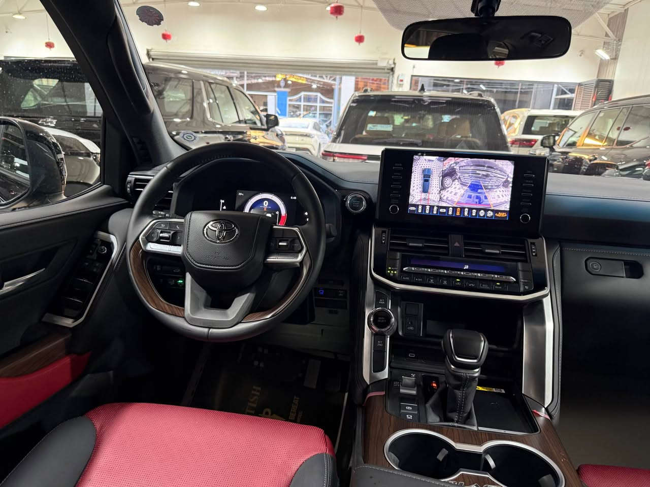 * لاندكروزر GXR لمتد 2025 زيرو بلاك ادشن رقم بغداد كامل مغلفة ppf
* ⁠سعد العبيدي (7700637589)
* ⁠الموديل : 2025 مغلفة ppf
* ⁠الفئة: GXR / LIMTE بلاك ادشن
* ⁠السعر (117 مليون)
* ⁠اللون اسود رقم بغداد 
* ⁠العدد (400 كم) داخل جلد (احمر واسود)
* ⁠محرك  6 سلند (4000) تنفس طبيعي
* ⁠رادار خلفي مانع تصادم امامي 
* ⁠لد في الشباك الامامي 
* ⁠دوسات جانبية نيكل 
* ⁠شباك امامي اسود بلاك
* ⁠اريل نفكيتر سبايدر شمعة
* دعاميات كت (لحاية) 
* ⁠ترايش ابواب نفخ ايرباك عدد (8)
* ⁠بصمة تشغيل بصمات ابواب عدد (5) 
* ⁠شاشة امامية كبيرة 
* شاشات خلفية عدد (2)
* ⁠كامرات عدد 4 (360 درجة) 
* ⁠فتحة سقف (سلايت) 
* ⁠كراسي الامامية كهرباء 
* كراسي الامامية تبريد 
* ⁠مقاعد (7) راكب دفع رباعي (4 * 4) 
* ⁠ثلاجة وسطية جنطة كهرباء 
* ⁠تبريد شاشة شاحن واير ليس 
* ⁠حساس امامي خلفي 
* ⁠مري طي كهرباء 
* ⁠وباقي مواصفاتGXR المتد المعروفة 
* ⁠السعر (117) مليون رقم بغداد
* بغداد - معارض النهضة - الشارع الثاني - شركة ذرى الخليج هـ(***********) بغداد, العراق
