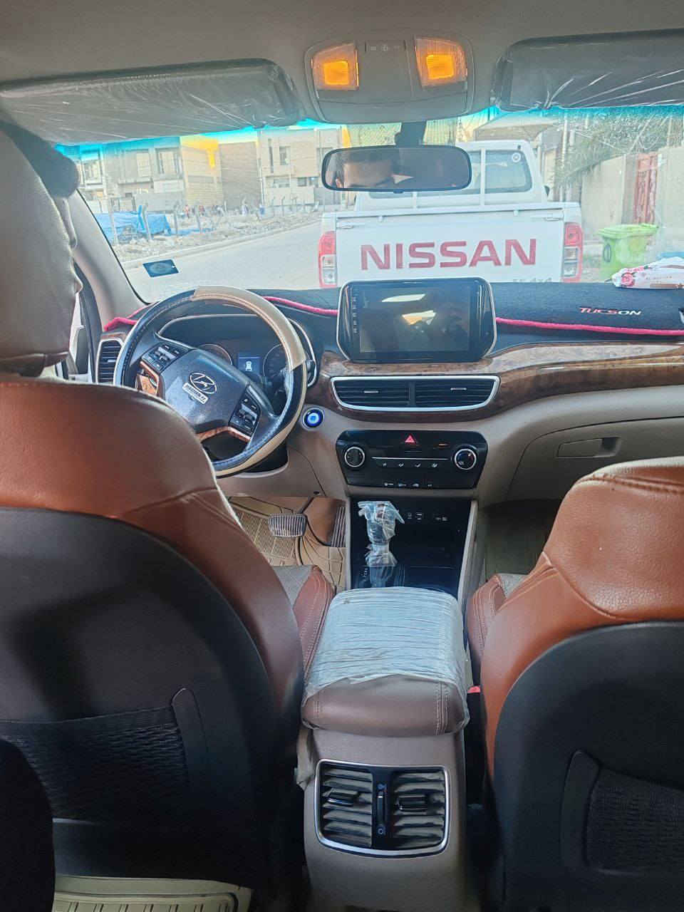 السلام عليكم توسان خليجي مديل 2020 مكفولة من كلشي فول مواصفات ماعدا بانوراما السيارة خالية من الصبغ او اي ضربة ماعدا رصعة صغيرة جدا نهاية البنيد وشخطة صغيرة بالدعامية الامامية التشغيل بصمة الكراسي كهربائية والكشن جلد ماشية 65 الف تحتوي على ثلاث انضمة ECO ,sport,comfort, سيارة نضيفة كلش  
السعر 210 ورقة 
الرقم ***********
الموقع:الحلة
