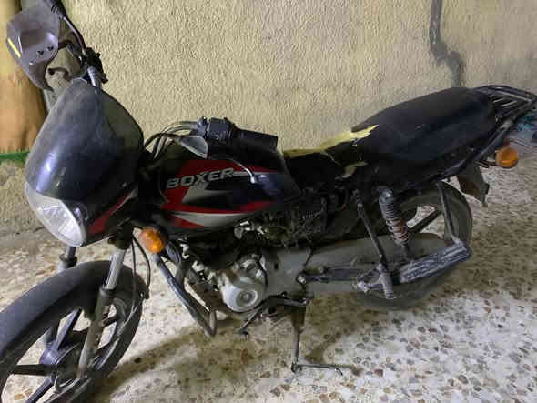 دراجه بوكسر موديل 22
مرقمه بس لوحات مارايح مستلمهن 
بل تحويل كبل يطلعن بسمك 
دراجه مجفته تجفيت شركه 
دراجه يراديله 100الاف تقريبا ترتبه

سعر الدراجه 1800وبيه مجال 

رقم ***********وتساب 

مكاني بغداد البلديات
