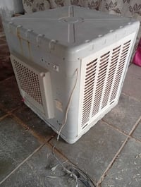 مبرده جديده للبيع  السعر 100 وبيها مجال 07844722801