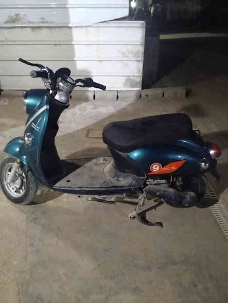 السلام عليكم دراجه شحن للبيع موديل 2025 كامل كهربائيات نقص بس بطاريه وحده للاستفسار اتصل على الرقم ***********
