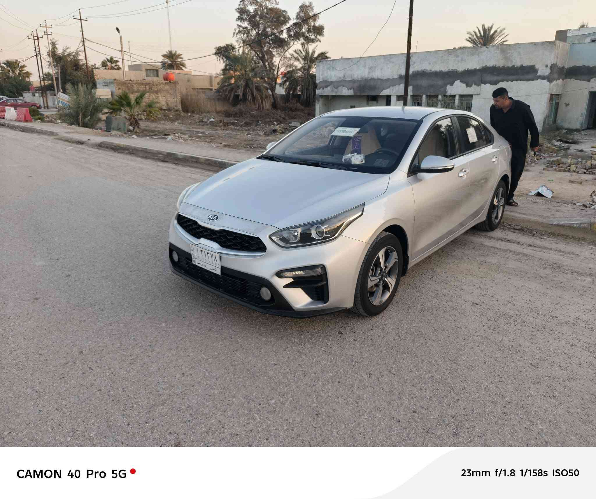 سلام عليكم
سيراتو خليجي موديل ١٩
سياره جديدة نص مواصفات
مكفوله وسونار يمك بلمنشور
تحويل مباشر ماشيه ١٦٠
مكان سياره الرميثه
السعر ١٤٧
***********
