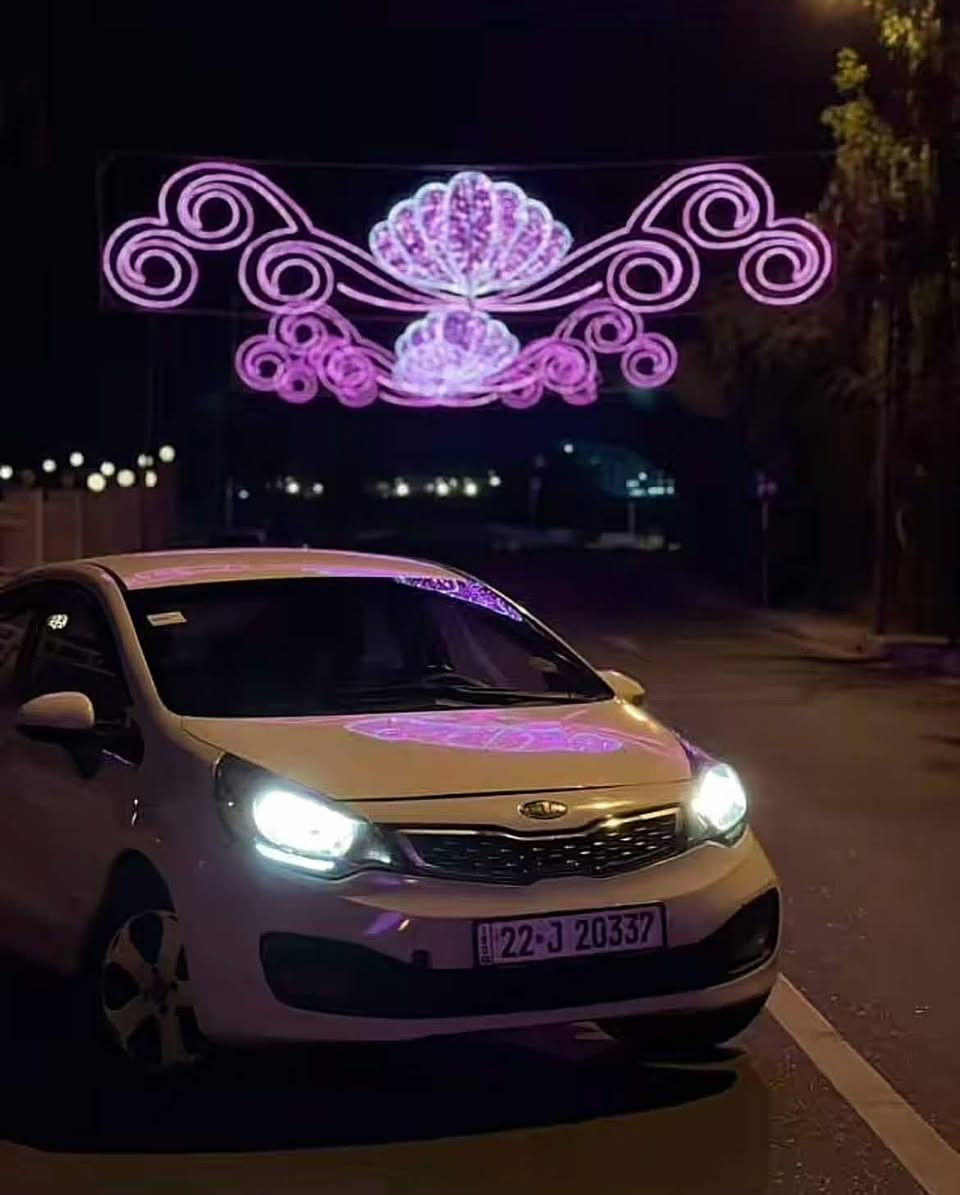 السلام عليكم 
كيا ريو 2012  رقم اربيل باسمي  محرك 16 محرك لا صرف ولا نفخ كير شرط تبريد شغال  بيها 3 قطع صبغ بدون دواخل وبيها مكانتين صبغ تفاصيل اكثر عل رقم ***********
