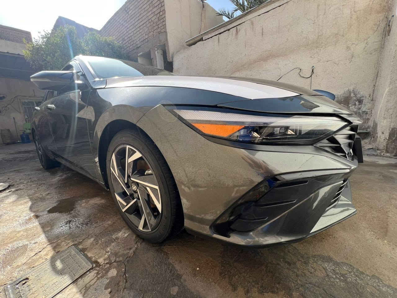 سلام عليكم للبيع 🔥
🚗 هيونداي النترا 2024 فئة Limited وارد أمريكي – بنزين (غير هايبرد)
أعلى فئة  وبمواصفات كاملة 👌
🔹 محرك 2.0 لتر – 4 سلندر
🔹 قوة 147 حصان
🔹 اقتصادية جداً بالوقود 3 انظمه 
✨ المواصفات: ✔️ شاشة كبيرة 10.25 إنج + عداد ديجيتال
✔️ نظام صوت Bose الأصلي
√ اناره محيطيه دشبول 
√ اشارة بلمري 
✔️ كاميرا 360 درجة
✔️ حساسات أمامية وخلفية
✔️ نظام النقطة العمياء
✔️ مثبت سرعة ذكي + رادار
✔️ فتحة سقف كهربائية
✔️ مقاعد جلد H-Tex
✔️ تسخين مقاعد أمامية
✔️ شحن لاسلكي
✔️ تشغيل بصمة + مفتاح ذكي
🚘 إنارة LED كاملة أمامي وخلفي
🛡️ أنظمة أمان متطورة جداً
السيارة نظيفة جداً وجاهزة للفحص جاملغ مفتوح وراجع مشدود نفسه  رقم بغداد باسمي ، مواصفات أمريكية كاملة.
السعر: (خاص ماسنجر او واتساب)
الموقع: (كربلاء - طويريج )
للاستفسار: (***********)
