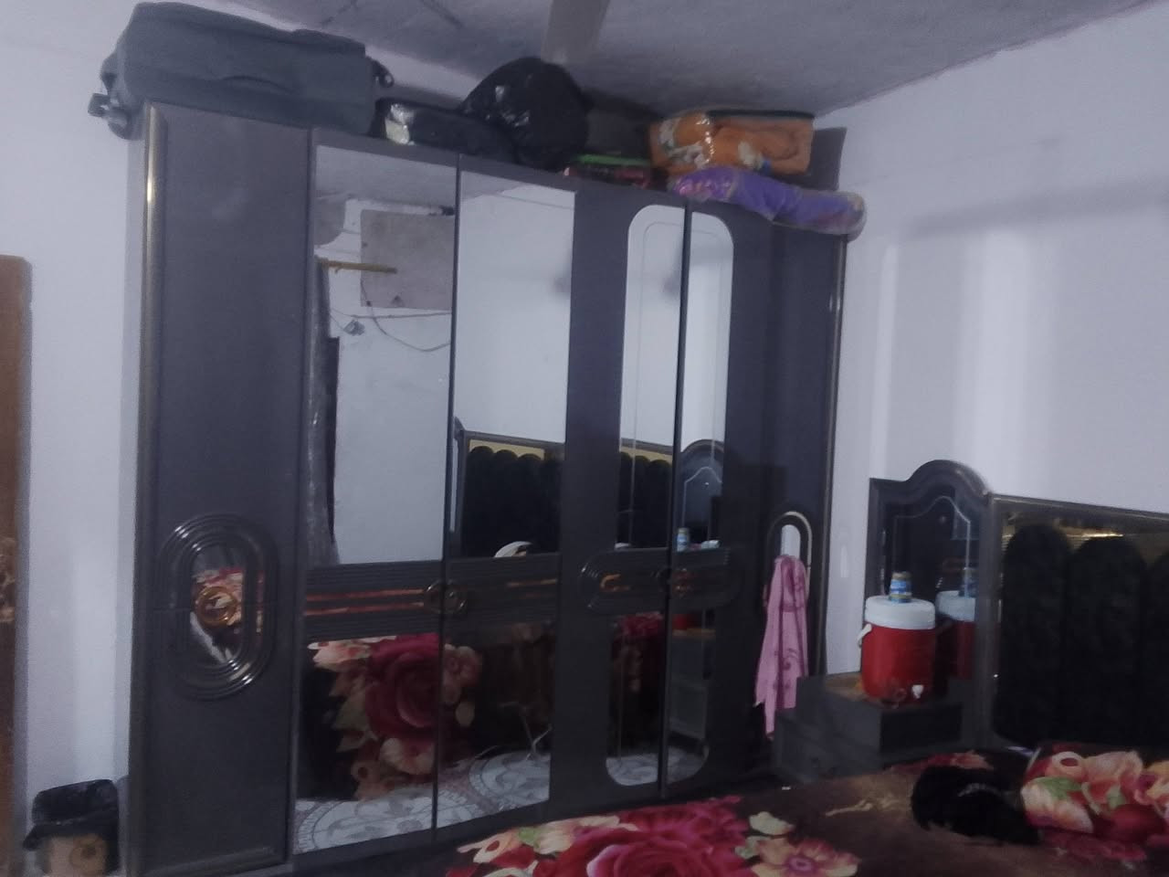 سلام عليكم غرفه خشاب البيع سعر 600 وبيها مجال علوان بصره ابوالخصيب بسوك قرب المحكمة القديمه البسوك ***********
