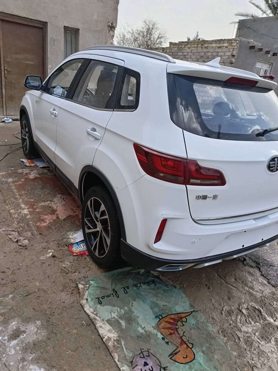 السلام عليكم سياره للبيع فاو مديل 18سياره جهازه وبعد شهر واحد وتصير حره بسمي مكاني  سماوه مكينه توني حاطه اله يابني كورله جديده ورقته وياه مكفوله باقي تفاصيل على خاص وهاذه رقمي وسعر 90بيه مجال حك جيه *********** اخوان اذا مراوس عادي ابوتيمه تكسي مديل 12
