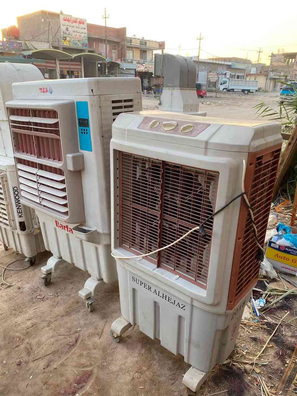 مبرده حديد حجم واحد ونص 
كنفيرات تلفزيونيات حجم كبير وسط شغالات كاملات الاستفسار خاص او تصال ع الرقم ***********
الموقع كاطون الرحمه قرب جامع صهيب الرومي مجاور سمى ماركت
