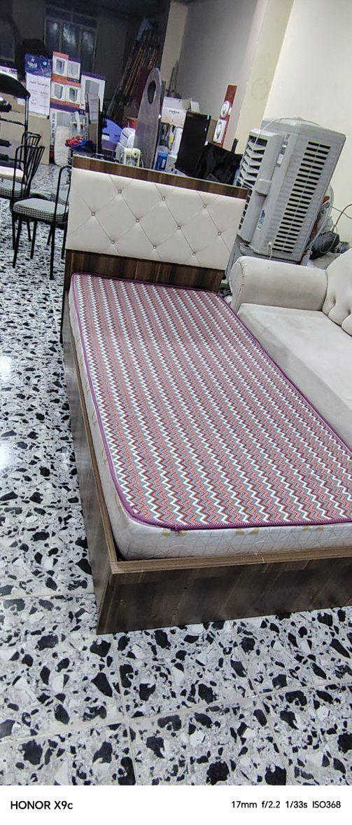 جرباية تركي عدد اثنين بدون دوشك سعر الواحد ٤٠ الف العنوان خانقين *********** خناقين, ديالى
