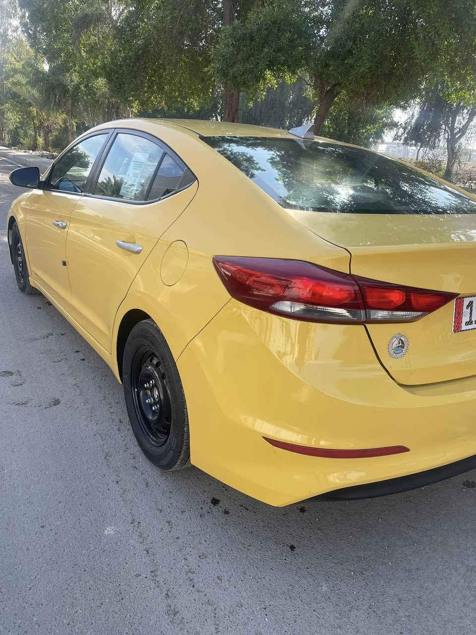 النتره 2017وارد امريكي حادث جاملغ امامي ايمن السياره جديده جداً او جاهزه من كلشي المواصفات فول 1/1رقم بغداد دولي بسمي محرك 2000دوش ماشيه 92الف السعر 123 اوبيها مجال العنوان بغداد الامين الثانيه رقم الهاتف ***********
