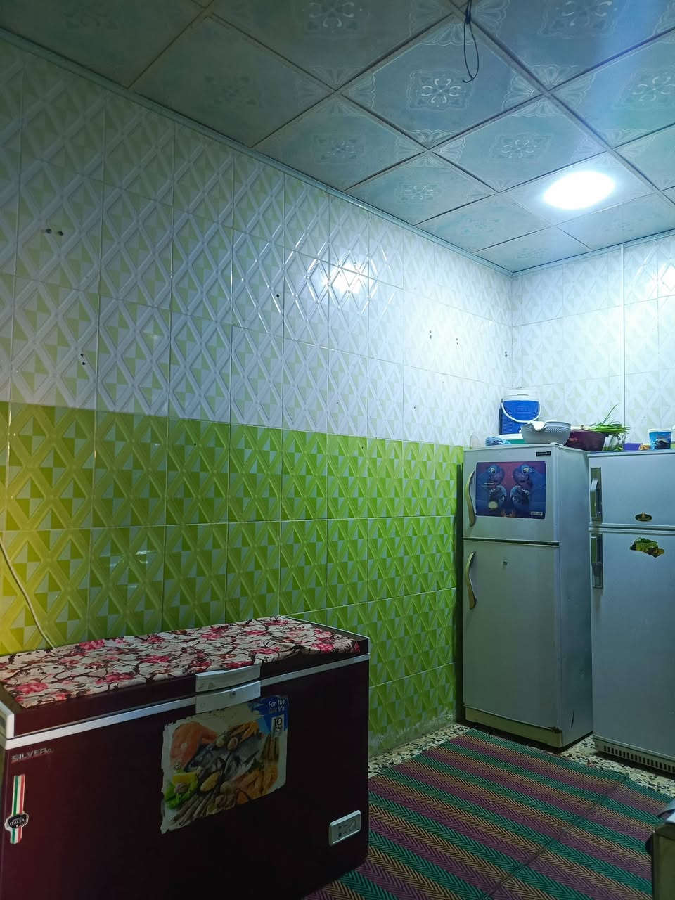 ياالله 

يوجد لدينا بيت للرهان حي ميسان ع الشريط قرب صيدليه الشراع مساحه 100متر يحتوي على غرفه وصاله واستقبال ومطبخ وصحيات والطابق الثاني يحتوي على غرفه وصاله البيت كلش نظيف ومرتب السعر المطلوب 28مليون مده الرهان سنه وقابل للتجديد 

للاستفسار والمعلومات الاتصال بنا ع الارقام التاليه 

***********

***********

***********

او مراجعه مكتب ألروان للوساطه العقاريه والمقاولات العامه 

عنوان المكتب حي ميسان ع الشريط قرب صيدليه الشراع 

عندك بيت عرصه للبيع راسلنه وات ساب وتدلل
