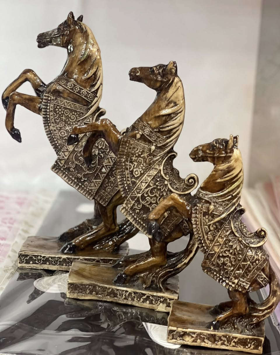 تشكيلة مميّزة من القطع الراقية
أناقة • جودة • ذوق عالٍ
كل ما يضيف لمسة جمال واختلاف 🌷

مراسلتنا على الخاص
📍 مسرة فن –

____

📍عنوان المحل بغداد شهداء السيديه قرب اسواق اوسي 

توجد خدمة توصيل 5000بغداد 6000محافظات
***********
متواجدين داخل المحل من الساعه 10 صباحاً الى الساعه 10 مساءً 🕰️

اتنورونا🤍

حساب على الإنستغرام (fn_masara)
