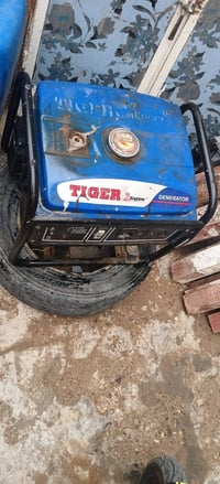 متاح مولد مستخدمه لبيع توليد ١٢مبير شغال وعل فحص. الاحرار حي الزهراء ا...