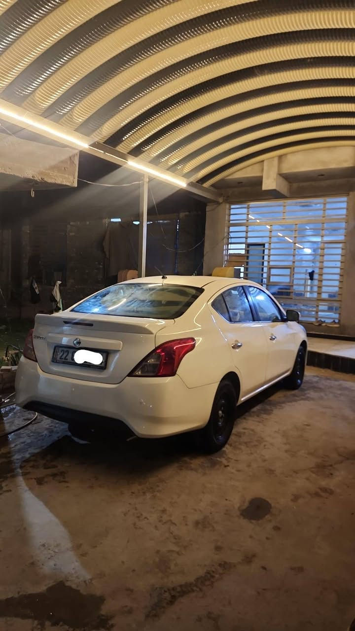 سلام عليكم 
نيسان موديل 2025
ماشية 30 الف حقيقي 
بيه جاملغ خلفي جه اليمنه مصبوغ 
وقبق جنطه مبدل اصلي تفصيخ نفس الون 
 وبيه بارد بدايه البنيد على كعد اصبع 
وبيه رصعه بجه ثانية  
سعر 122$
مكاني بغداد الحسينية مال راشدية 
***********
