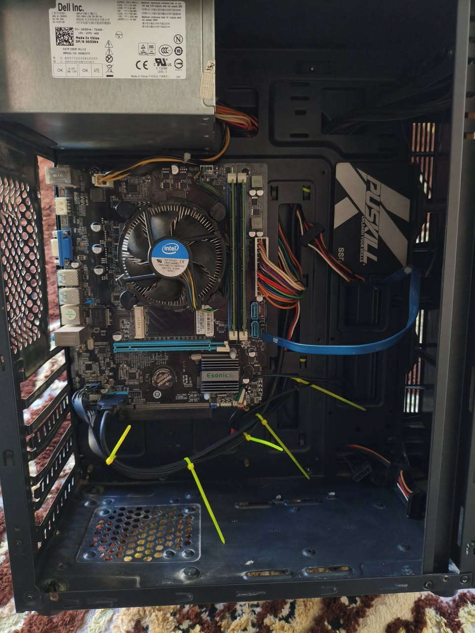 MB:b250
CPU: I5 6500  جيل سادس
RAM:16=1600MHZ
case RGBاسود بي اضاءة
Power supply 400 watt dell
HDD 500GB حجم صغير
SSD كوبي شغال بس يقرى 60 كيكا هدية وياهن

كيس بس بي شويه كسر ب جامه من جوه ما مأثرة بشي


**إذا كنت صاحب هذا الإعلان وتريد حذفه لأي سبب، رجاءا أرسل رسالة إلى الدعم الفني**