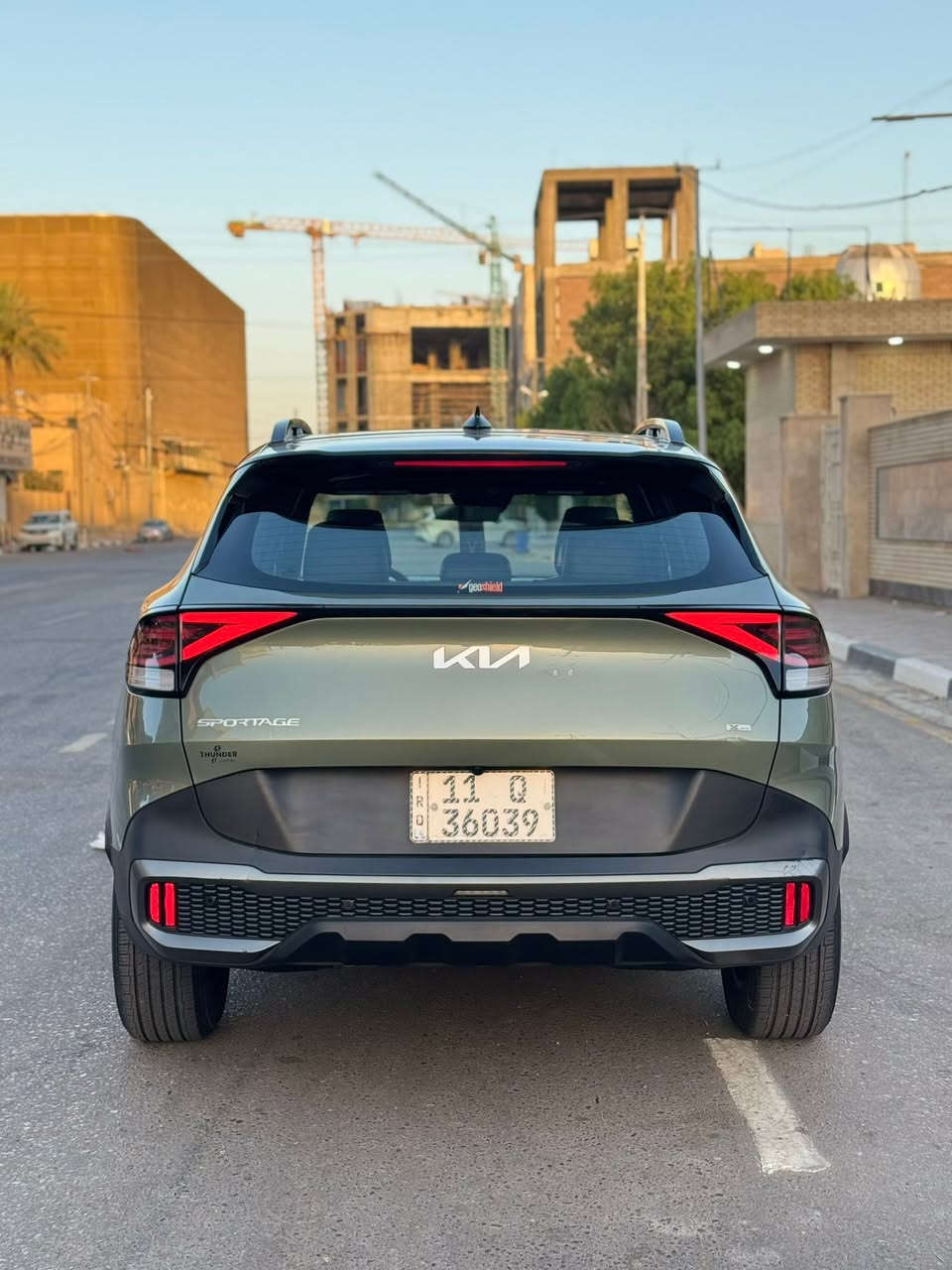 السلام عليكم 
كيا سبورتج 2023 
فول 1/1 فئه X/ PRO
لون مميز زيتوني تو كلر داخل جلد زيتوني / حادث جاملغ وبنيد ايرباك ستيرن محرك 2500 كير ومحرك مكفول سياره فور ويل مو عاديه ماشيه 43 الف
***********
***********
مكان السيارة كربلاء المقدسة الملحق
.

فول مواصفات :
جنطة كهرباء تشغيل عن بعد
حساس امامي خلفي  
5 كامرات 360 درجة
رادار امامي و جانبي و خلفي 
كشن ذاكره كشنات تدفئه + تبريد 
كشنات الاماميه كهرباء 
جلد زيتوني مميز بقلاوة
بانوراما  انارة ترحيب عند الاقتراب 
تحديد مسار و قيادة ذاتيه 
شاشة كبيره لمس متصلة تدعم كار بلي / هندبريك كهربائي 
لايت زنون دبل عدسه 
دفع رباعي 4x4
كيجات متغيرة الوضعيات
