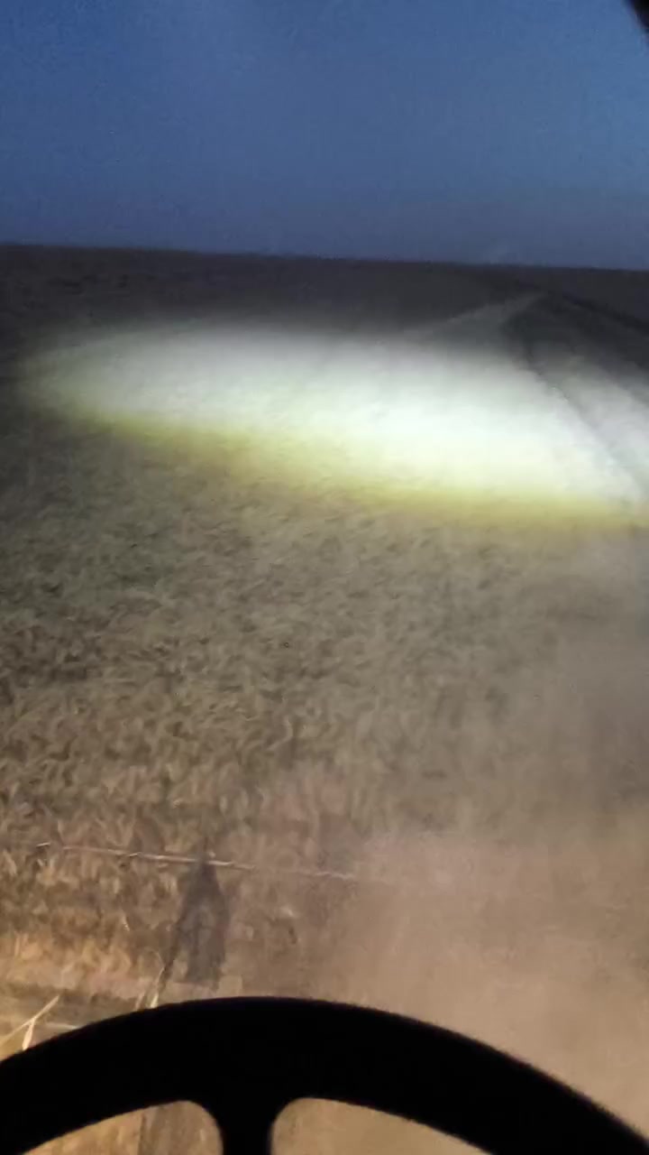 سلام عليكم ميكنه البيع موديل 2007 قايش
دكشن عالي بايزون مشتغله موسمين بل عراق مكينه نضيفه مكفوله كفاله عامه شرط الرقم ***********  رقم اربيل
