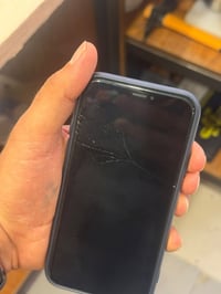آيفون XS • ٢٥٦ • بطارية ٧٧