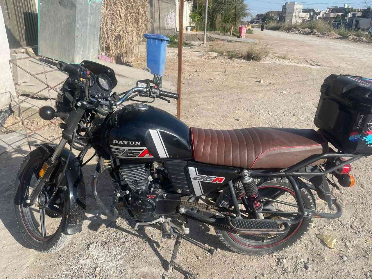 سلام عليكم درجة دايوان موديل 22 مرقمه باقي بس لوحات كامله مكمله مكينه مامفتوحه ابد والكشر كدامك السعر 1850 وبيها مجال قليل رقم ***********
