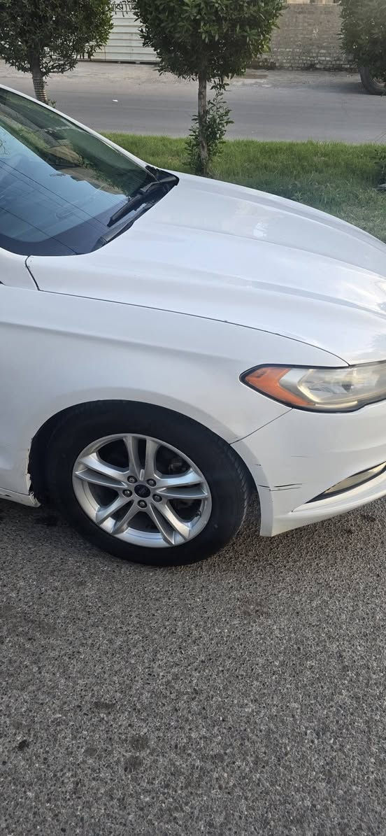 فورد فيوجن ٢٠١٨ لون ابيض محرك 2500 المرغوب تبريد ثلج مواصفات se كشنات كهرباء جام كهرباء كاميرا خلفية الضرر باب السايق مصبوغ والجاملغ عكس السايق مصبوغ وبيها بارد بالبنيد والصفحة عكس السايق كم مبين بالصور مكانها بغداد الزعفرانية  السعر 110 $ وبيها مجال
للاستفسار الاتصال على الرقم ***********
