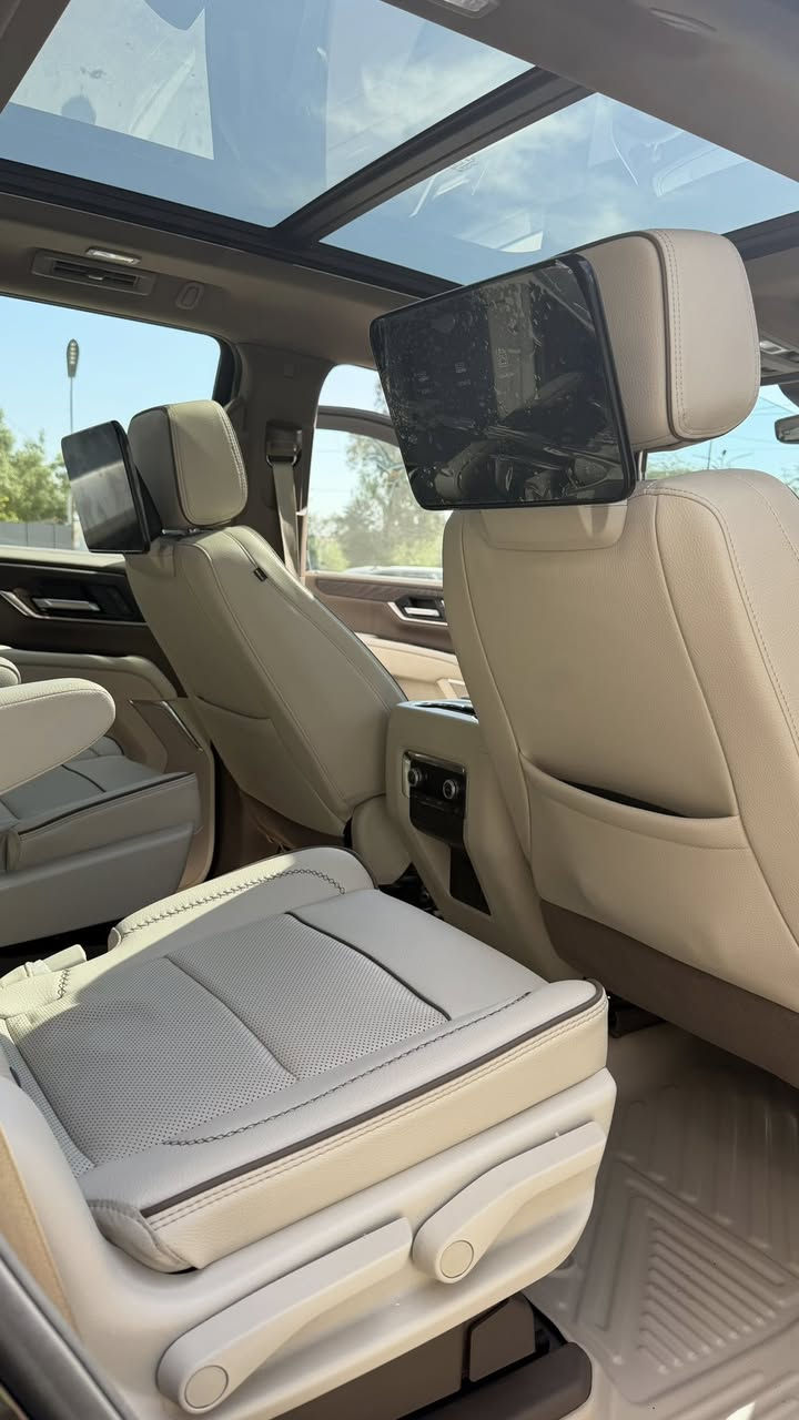 سلام عليكم
2025    GMC DENALI
ضمان شركة المنصور ماشية   14,000
السيارة جديدة بمعنئ الكلمة وكفاااله عامة ماريد اطول عليك بالمواصفات الدنلي و ٢٥ معروف بعد وواضح 

السياره من استلمتها من الشركة بيها برغي مفتوح بالجاملغ هنه ٤ براغي واحد منهن مفتوح لغرض تطبيك الجاملغ هاذا كلام الشركة يعني كلشي ماكو بس لازم نذكره ❤️ 

السعر 785 ورقة وبيها مجال قليل 
مكاني بغداد زيونة  ***********
