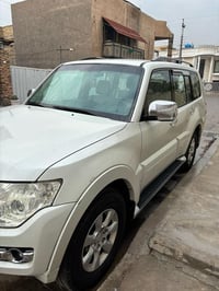 باجيرو نص حبتور • ٦ سلندر • ١٥٥٠٠٠ كم