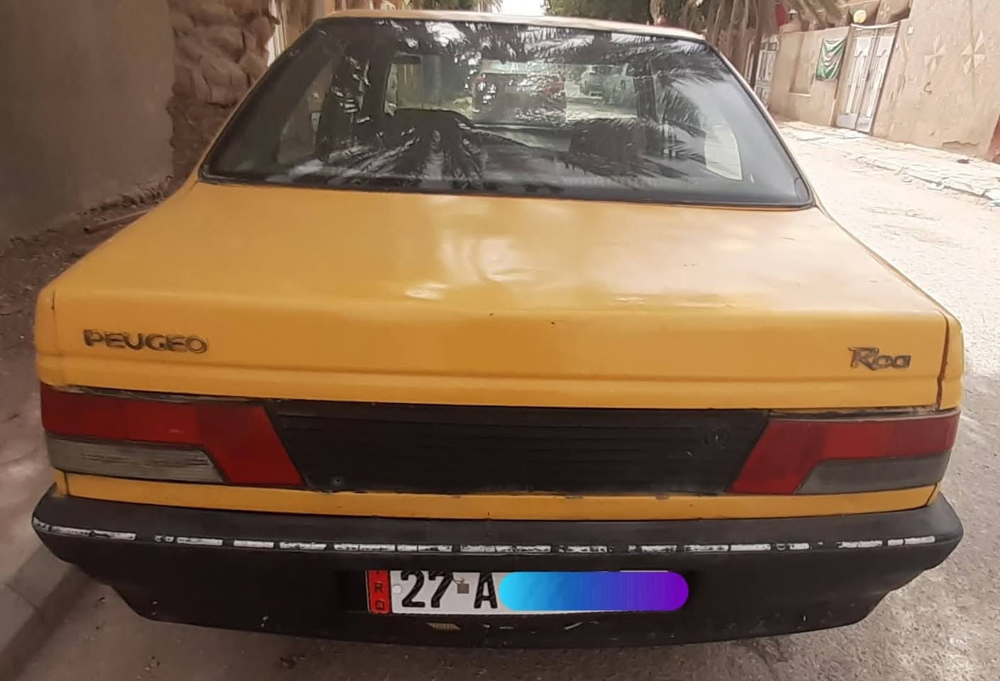 السلام عليكم بيجو روى كير ومحرك ونجي رقم انكليزي سنويه لل 27 صاحبه يريد مداور غرامات مصفره هيئه عليه 100 صاحبه يمي بل سماوه سعره 23 
رقم تليفون *********** وبي واتساب
