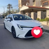 للبيع كورلا شكل الامريكي موديل٢٥  رقم بغداد باسمي   ماشية ٣٠   بيها طخ...