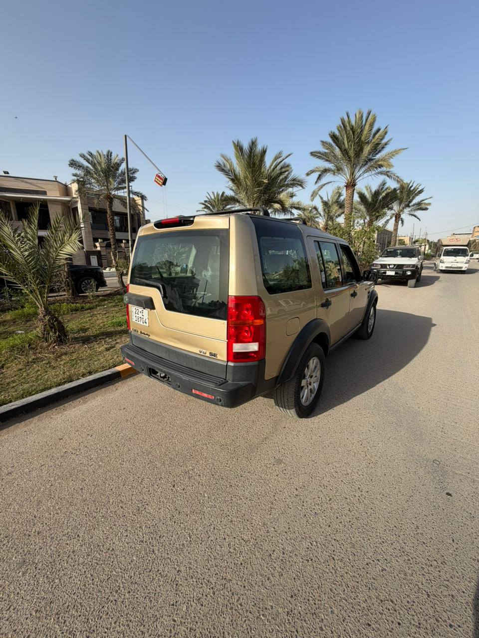 سلام عليكم
لاند روفر موديل ٢٠٠٦
رقم اربيل ب اسمي اتريد وكاله اتريد تحويل اني حاضر 
السياره فول مواصفات 
اتلث فتحتات اتلث قطع تبريد 
السياره كفاله عامه من الضربه والصبغ 
السياره مكينه ٨ سلندر 
بيها كازكيت ابيع ع وضعها
السعر ٨٠ وبيها مجال 
مكان السياره بغداد جميله 
غير متواجد ع فيس 
***********
