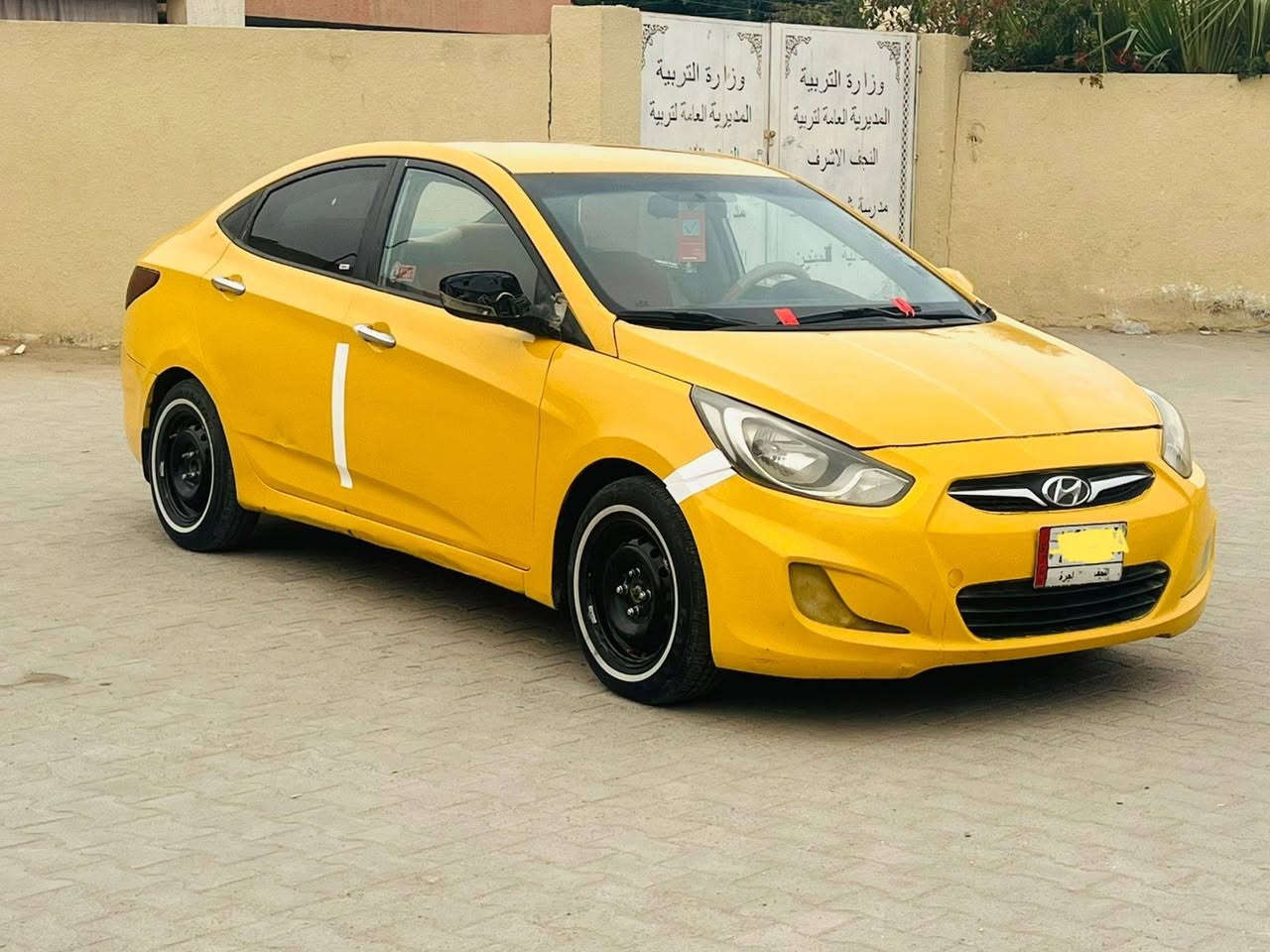 سلام عليكم الاتصال *********** 
السعر 77

وعليه غرامه مال مرور 400 الف تكطعن من السعر

هيئه مصفره 

موديل 2012 خليجي  رقم نجف

سياره كفاله عامه من ضربه

سياره جاهزه مكينه وكير وحداديه وتبريد كله مكفول 

تخم تاير ابو الخطه جديد

دوشمه جديده 

مكينه 1600  سياره حلوه وجهازه 

سنويه لسنه 28  مداور ثاني يوم 

مكان السياره نجف كوفه 

***********
