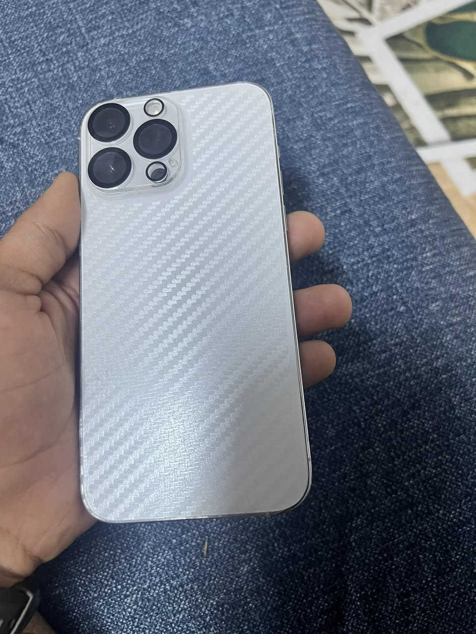 السلام عليكم جهاز 14ابرو ماكس جهاج نضيف مكفول كفاله نضافته100/100معا كارتونه موجوده عنواني بسمايه للتواصل عله الرقم ***********
