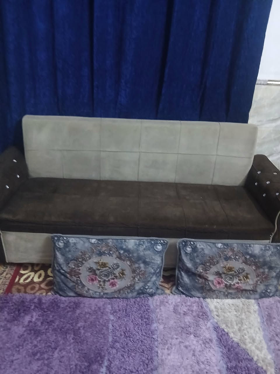 السلام عليكم ورحمة الله وبركاتة 
تخم ارعه قطع مابي اي ضرر السعر 100وبي مجال 
حك الجيه العنوان بغداد الشعب الصيطره الشعب القديمه 
الرقم الهاتف *********** او خاص
