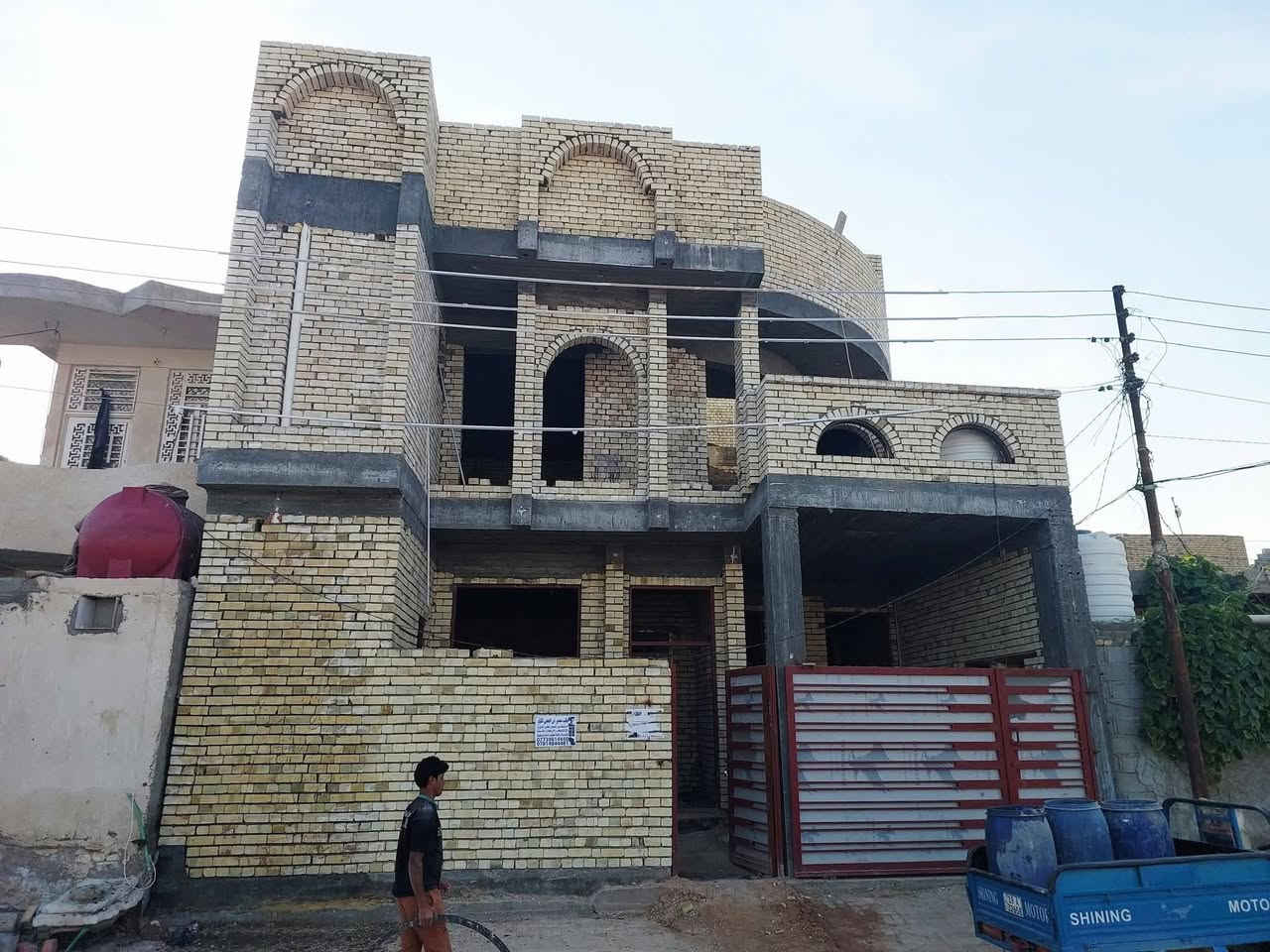 خلفه بناء متفرغ شغل درجة أولى مستمر بل عمل اتصل وتدلل شغل قطعي ***********
