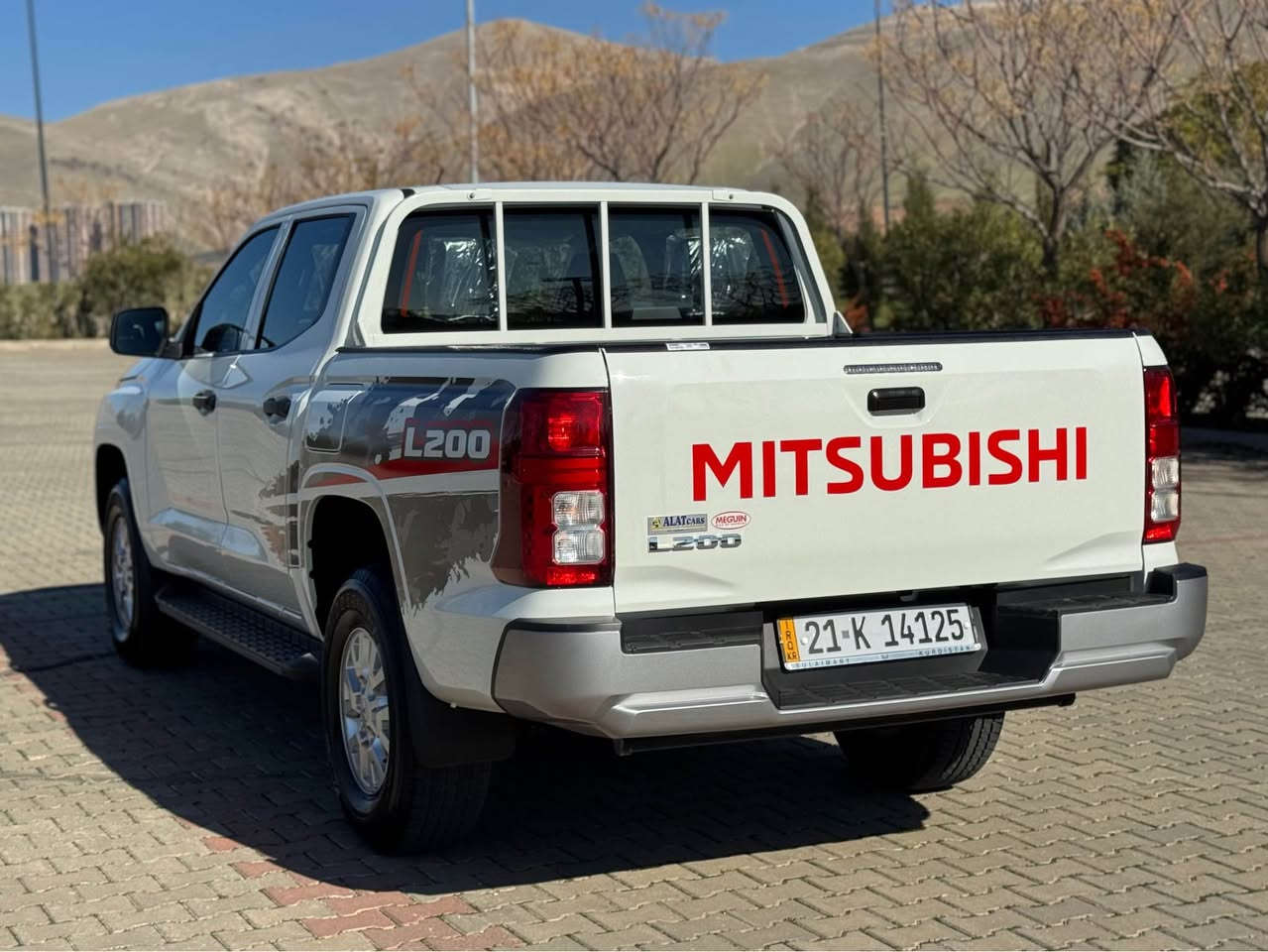 L200 2024

پيكاب ميتسوبيشي L200 2024 رةقةم سليًماني 10.000 روشتوة يةك پةلًة ساردي هةية نمونةية مالي دوستة يةك دينار مةسرةفي نية ناو بوًدي و گاعي تيًگيراوة باي 240 گةلاو معامةلةية ئةگةر موشتةري نيت بيًزارمان مةكة جوابي كوًمينت نايةمةوة ***********

ميتسوبيشي ال ٢٠٠ رةقم السليمانية موديل ٢٠٢٤ ماشي ١٠.٠٠٠ الف كيلومتر  مابي الي نقص سعرها ٢٤٠ ورقة *********** السليمانية, العراق
