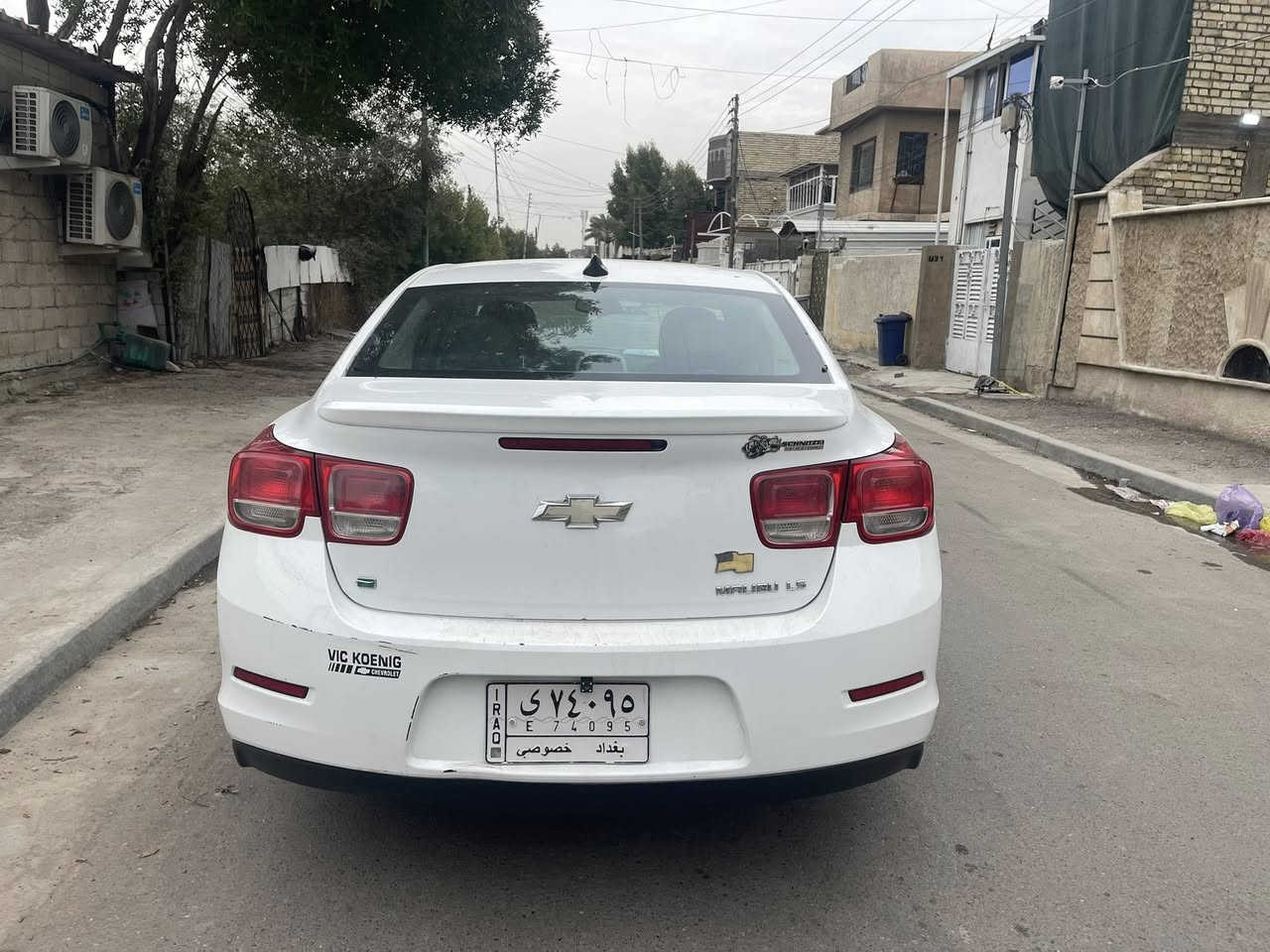 السلام عليكم 
للبيع شيفروليت ماليبو 2015 Ls
حادثها برقم الشاص موجود بالمنشور مكان بغداد حي الاعلام قرب السيديه 

مواصفاتها /
1-محرك ٤ اسلندر ٢٥٠٠
2لون ابيض 
3-شاشه ستيرن بيها كل معلومات السياره
4- شاشه وسطيه تجاري كلش حلوه 
5-كشنات جلد 
6نظام قياده ذاتيه 
7- نظام مانع تزحلق 
8-صندوق بصمه 
9-ارضيه جلد 
10- كامره خلفيه للبك 
11-تحكمات ستيرن
12-نظام صوت
 
السياره صراحه كلش حلوه احلى من الصور ومواصفاتها كلها موجوده بالصور وحداثها حلو ونظيفه كلش تجي وتشوفها 
سعر 105 وبيها مجال كلش بسيط حك الجيه 

مكانها بغداد حي الاعلام والرقم ***********
