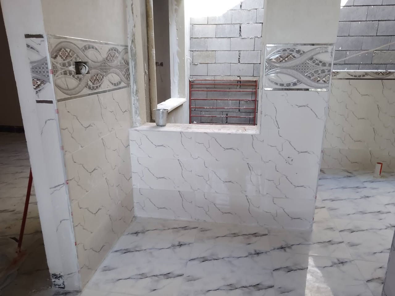 السلام عليكم اخوان الي يحتاج صفاف سيراميك بورسلين مرمر متفرغ حالين
واسعار مناسبة ***********   ‏‪***********‬‏
