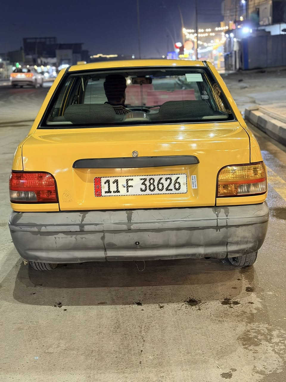 السلام عليكم سايبة مديل ٢٢بسمنة رقم جديد سنوية جديدة السيارة خير من لله مابيهة لا صبغ ولا تبدل السيارة ماشية ١٣٢ عنوان بغداد البلديات للستفسار الرقم *********** السعر ٦٢وبيهة مجال السونر مرفق بل منشور
