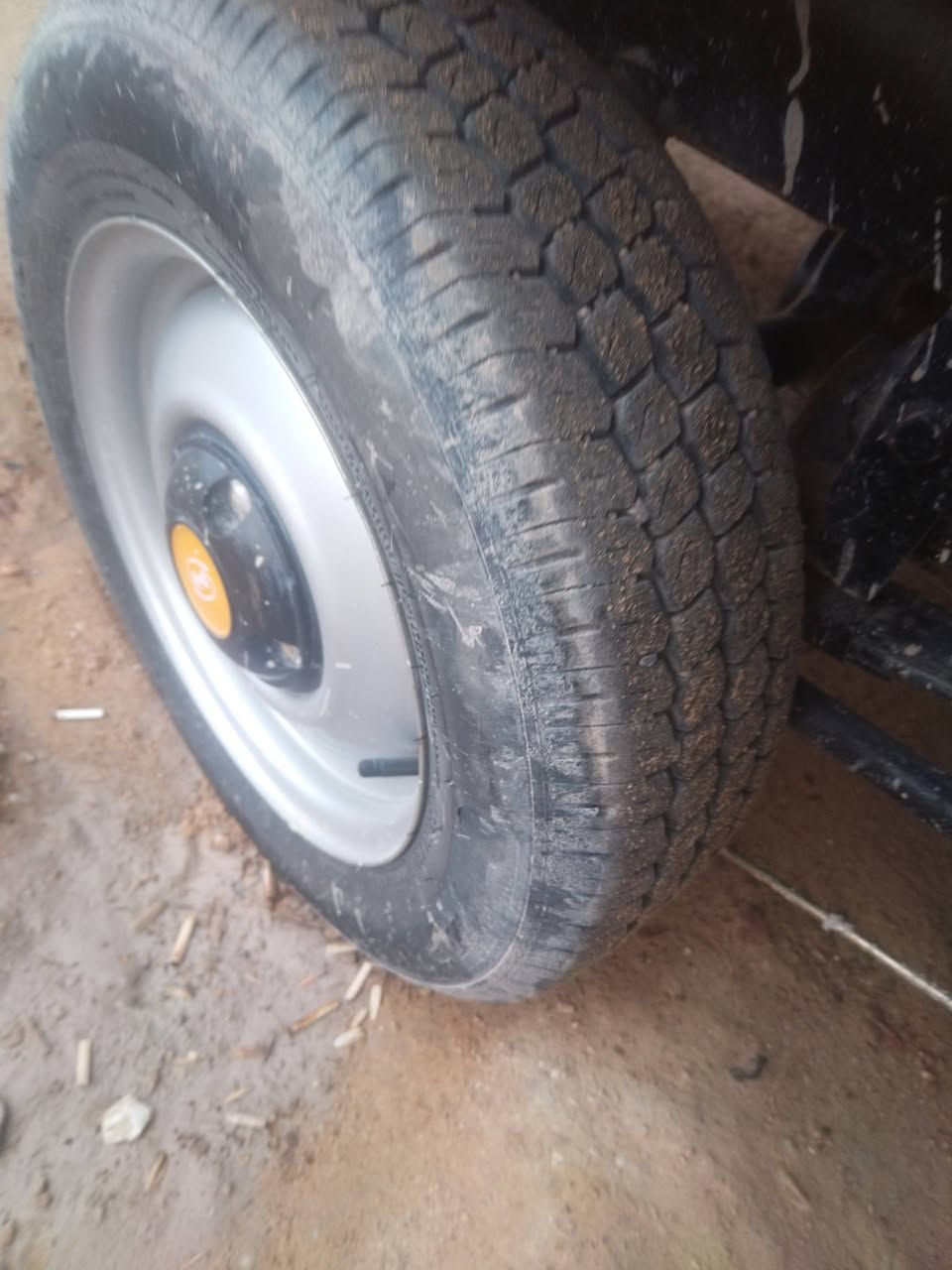 سلام عليكم ستوته للبيع اوراق كامله مديل 16 دبلات سوبر   جدد تانكي جديد اكسن جديد مكينه ما مفتوحه كهربائيّات كامله سعر واحد و450 وبيه مجال لشراي *********** مكاني زبير سوك سوادي
