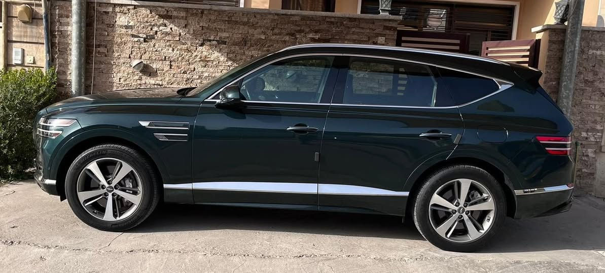 Gv80 2023
السيارة 4 سلندر برستيج
ماشية 25 الف ميل
رقم بغداد بأسمي

KMUHBDSB1PU118643
السيارة ضررها صبغ جهة اليسار بدون دواخل 
الايرباك سليم 
السيارة بدون نقص وتصليحها مال جناي 
مواصفات البرستيج معروفة 
مبيها بارد بغير مكان
دعامياتها وياهة جاية نفس لونها 
السعر 3 شدات
بغداد السيدية
***********

https://bid.cars/en/lot/1-63793143/2023-Genesis-GV80-KMUHBDSB1PU118643
